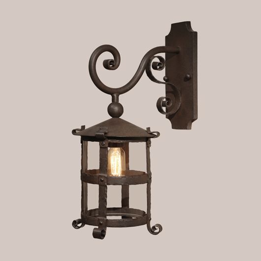 Picture of CANTERBURY BRACKETED LANTERN
